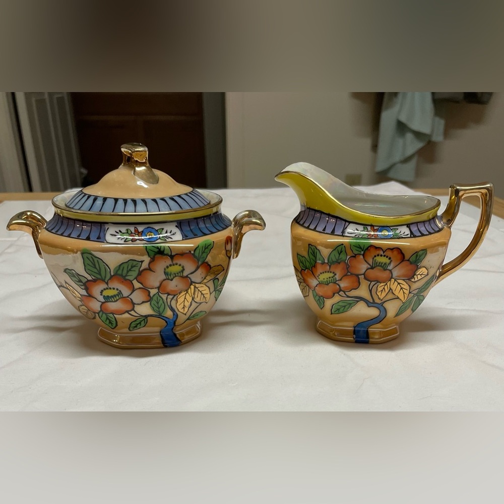 Floral Teapot and Creamer Set